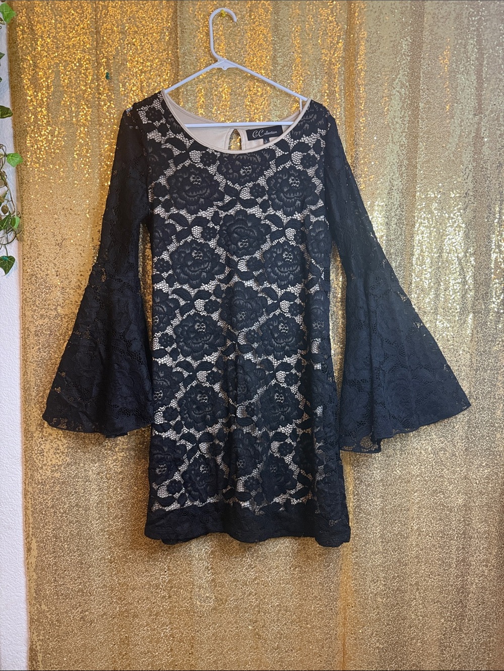 G Collection Black Lace Long-Sleeve Bell-Sleeve Dress